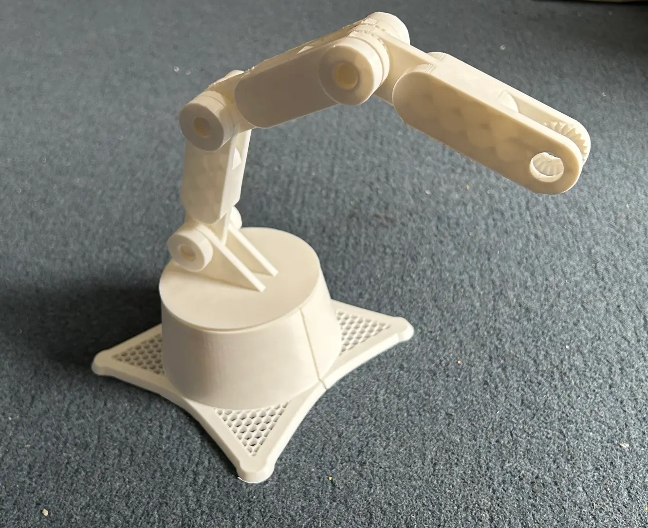 The assembled arm standing upright