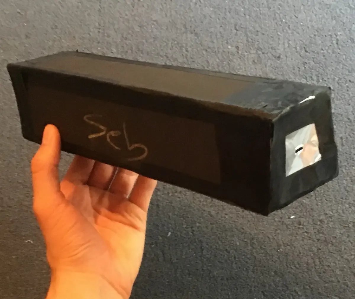 Second light splitting device